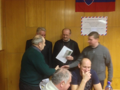 201404101125120.vyr_schodza_hasici_008