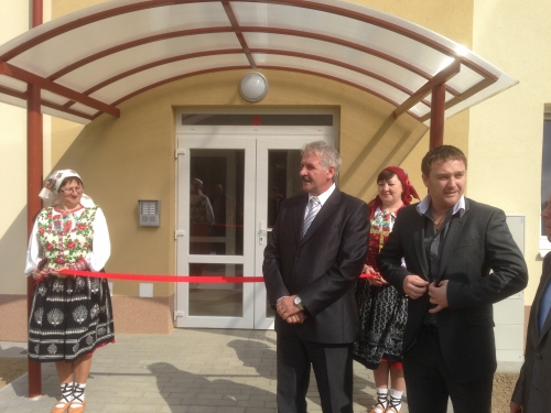 201404171417260.slavnostna_kolaudacia_18bj_najomne_byty_a_tv_013