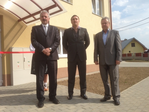 201404171417280.slavnostna_kolaudacia_18bj_najomne_byty_a_tv_014