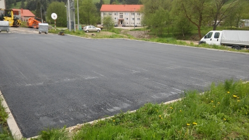 201605200859040.parkovisko_pri_18_b_j_016
