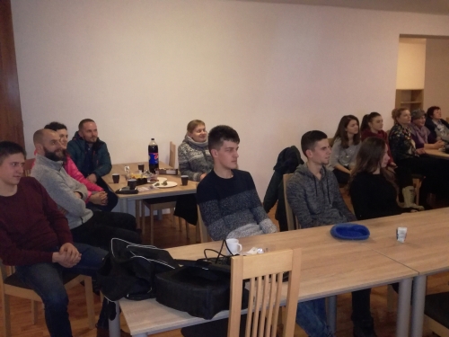 201702071346340.vecirky_na_dubnym_2017_007