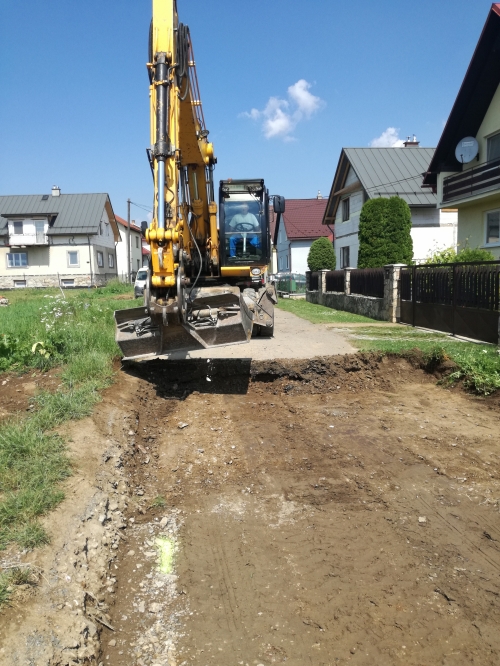 201806150925440.vystavba_cyklotrasy_k_u_kamienka_2018_2_002