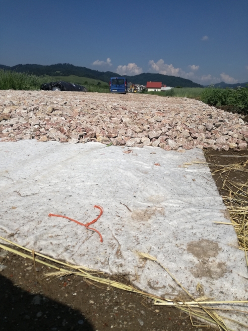 201806150935040.vystavba_cyklotrasy_k_u_kamienka_2018_2_013