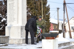 Fotografia: Pietny akt pri pamätníku padlých v 1. a 2. Svetovej vojne - 2012 