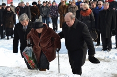 Fotografia: Pietny akt pri pamätníku padlých v 1. a 2. Svetovej vojne - 2012 