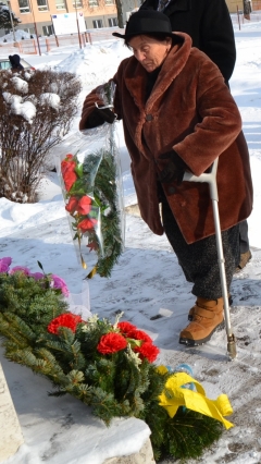 Fotografia: Pietny akt pri pamätníku padlých v 1. a 2. Svetovej vojne - 2012 