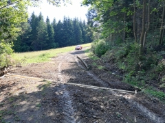Oprava poľnej (lesnej) cesty v časti nášho chotára "BEREST" – fotografia 1